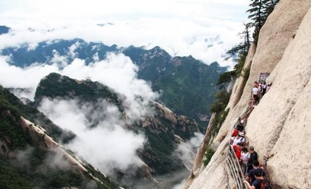 华山3大未解之谜: 一个游客无意解开, 另外2个至今未找到答案
