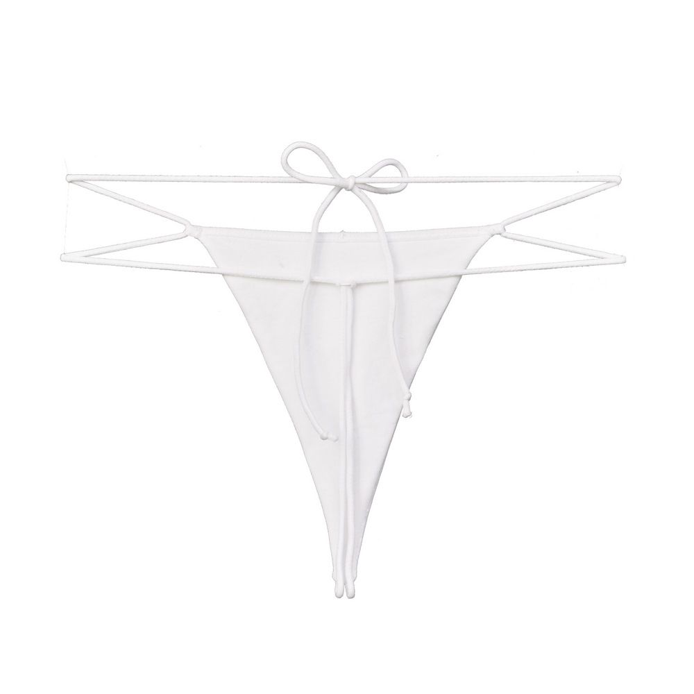 现在的女人很简单,裤衩也简单,穿两条带子就可以了