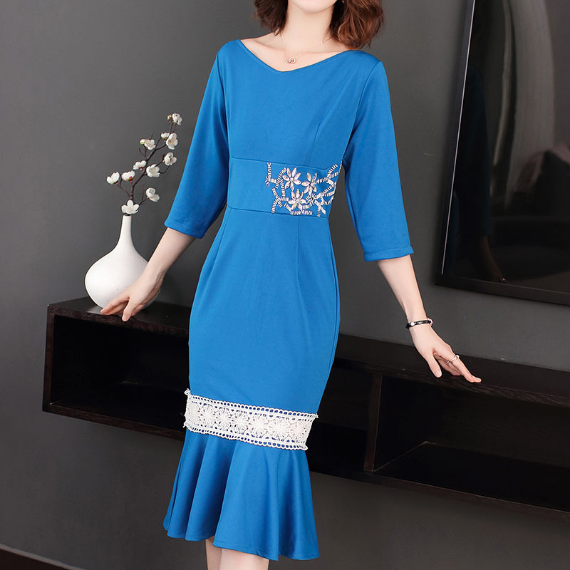 丰满女人就要穿成S，看看下面女人这样穿，妩媚性感谁不爱?