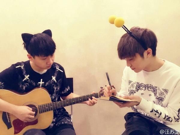 从“假吃”到“假吹”！angelababy汪苏泷被网友diss冤枉吗？