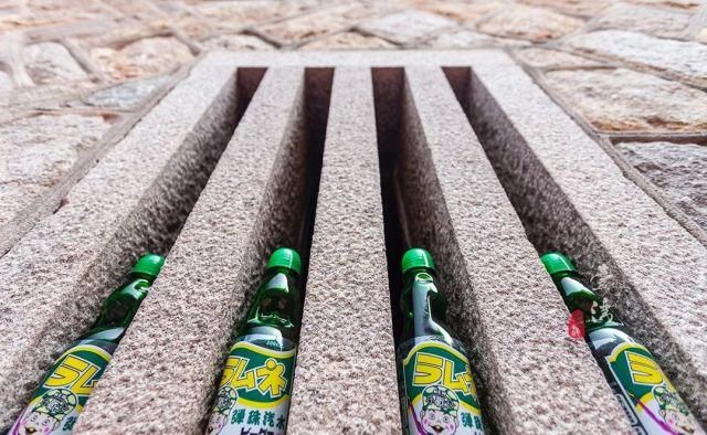 厦门对面有个百年古村，依山面海建了18栋红房子，竟还保存完好