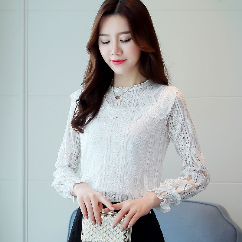 现在潮流小姐姐都是连衣裙+百搭，看看如何搭配潮流一线