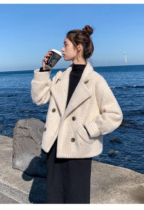  『时髦』“短外套”正当流行，时髦又显高，赶紧来寻找你自己的style吧！