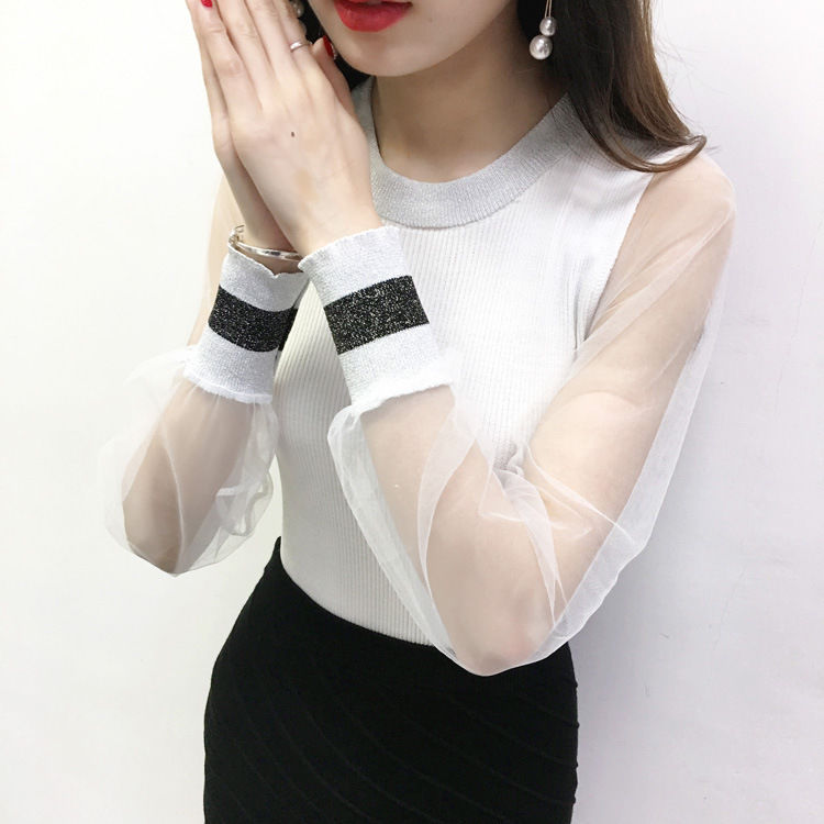 别再穿衬衫了，现在美女都这样穿，中秋之前火得不要不要的