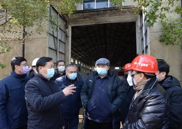  「市委书记」新任武汉市委书记王忠林赴一线督导：一城大考，更
