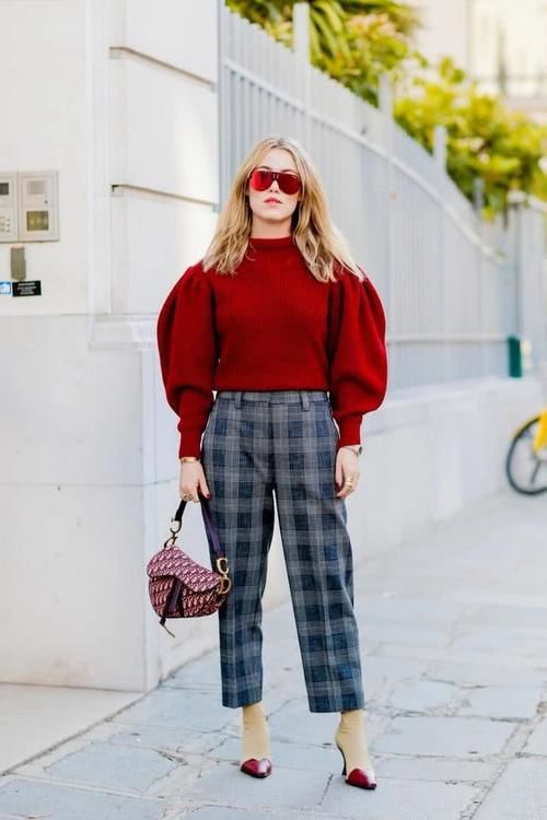  #底裤#打底裤已经失宠了！今年流行的是“豆腐裤”，遮肉显瘦又百搭