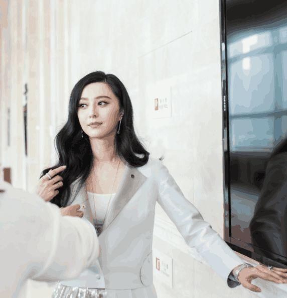 消失几个月范冰冰终于“现身”？网曝范冰冰本人亲自投诉网友侵权