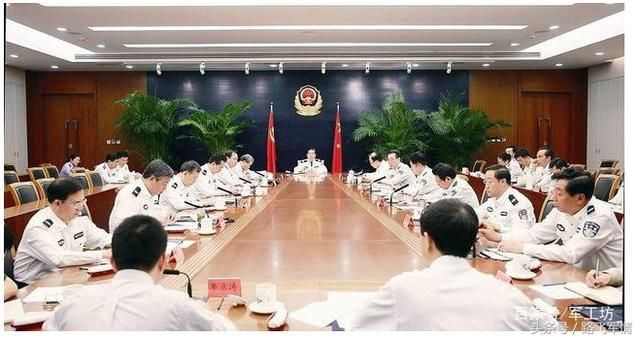 公安部和国防部相比,谁的地位更高一点?一个对