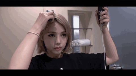 短发蒋欣画风变了！剪发堪比“整容”的还有谁？