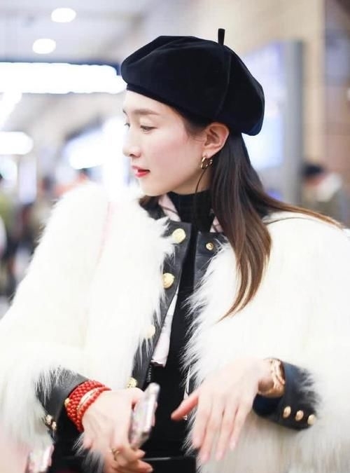  「帽子的搭配」帽子的五种搭配术，每一款都是服装搭配的点睛之笔，这样戴准没错