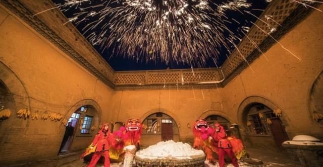 我国“谜一样”的村庄，这奇特的建筑方式，进村只闻其声不见其人