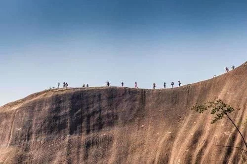 中国这处奇观被遗忘许久,仍是未开发免费景点,无栏杆处让人腿软