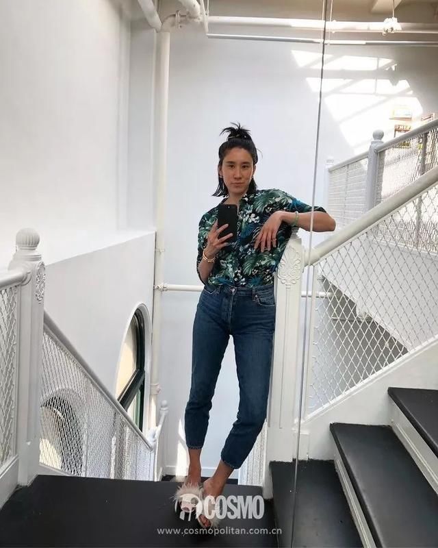时髦办｜Eva Chen这个时髦精，夏天最爱还是衬衫+牛仔（和我一样