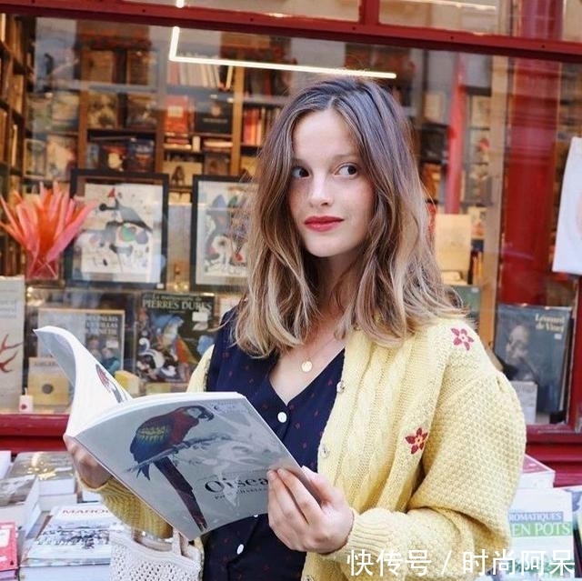  『你好』薄外套加仙女裙才是春天的打开方式，显瘦又显高，让你好看到爆