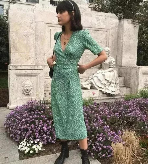 早秋裙子这么穿最时髦!!!