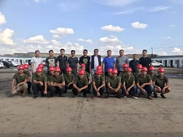 宋仁龙副董事长赴鄂尔多斯慰问集团公司达旗煤矿一线员工