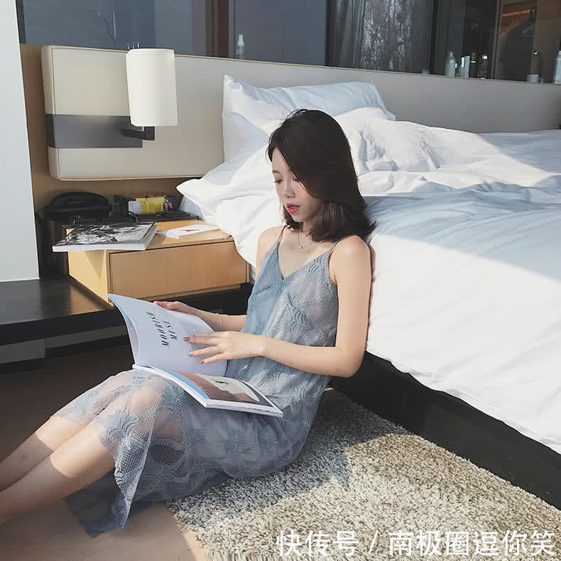 停下脚步看看吊带裙，简约的版型，却总能给自己带来意想不到的惊