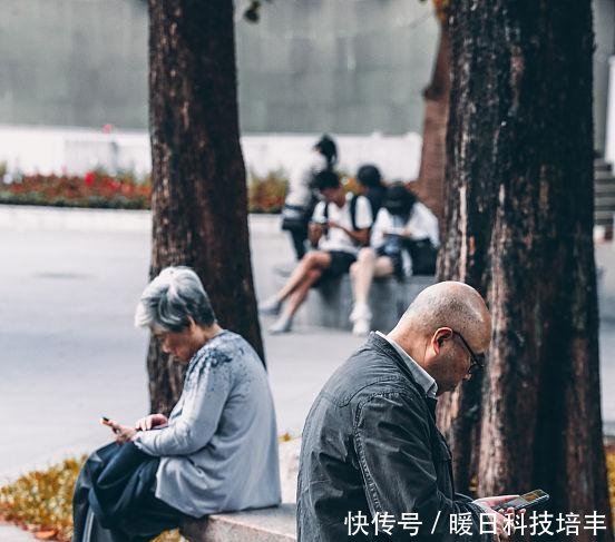 好消息，养老金将全面补发，退休老老人享清福
