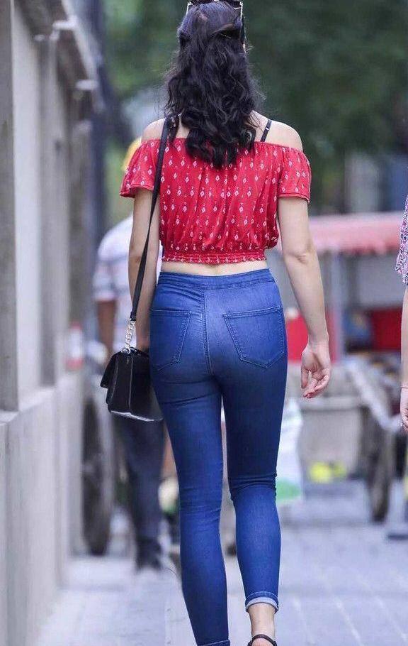 身材好的女人穿搭紧身裤, 依然正值青春, 更加有气质！