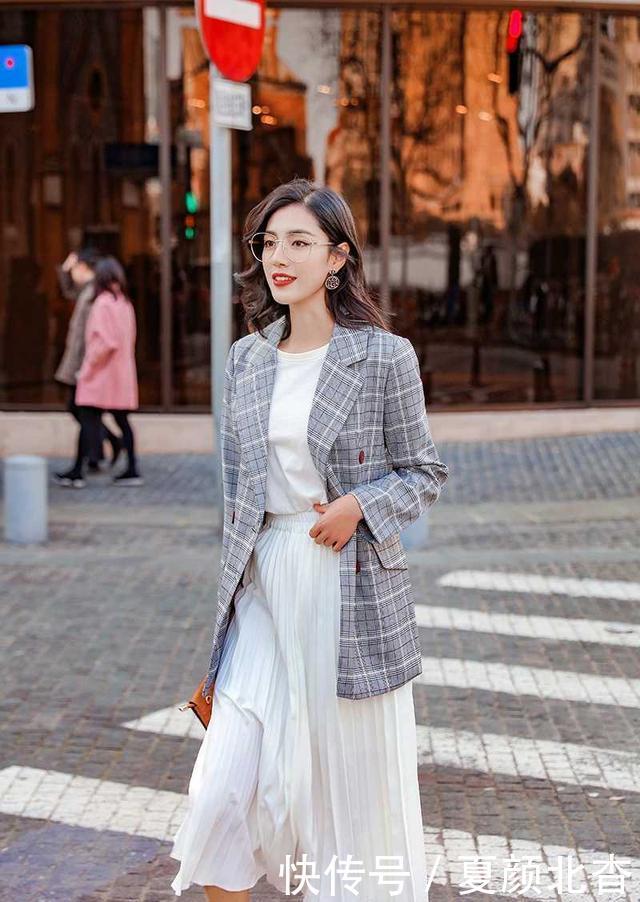 『春夏』春夏,纽扣格纹小西装,美哒哒