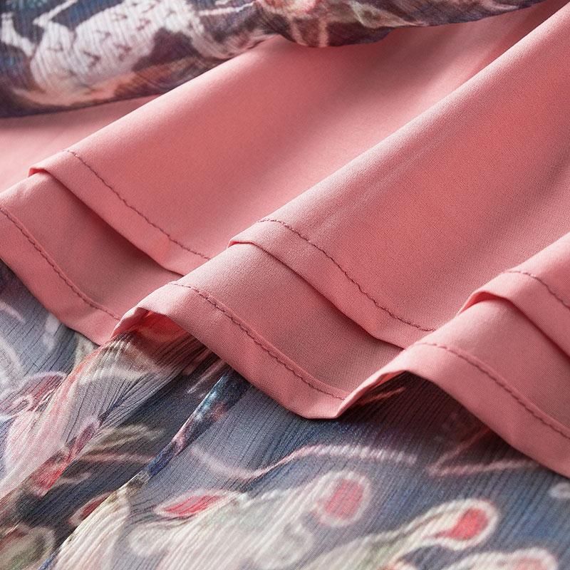 55岁妈妈太有眼光，穿这款妈妈装，太洋气了，美得不像老年人