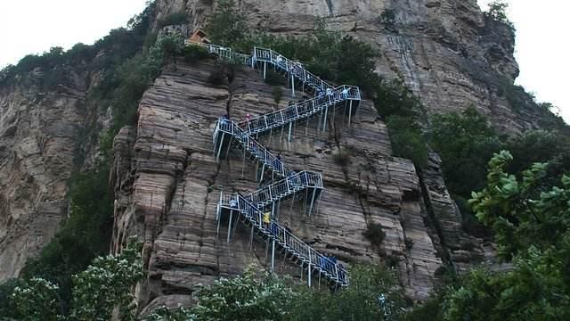 中国最奇特的景区，有331个台阶，比玻璃栈道还刺激