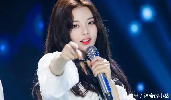 实力@杨超越再一次被喷没文化!一个句话错俩字,明星门槛为何这么低