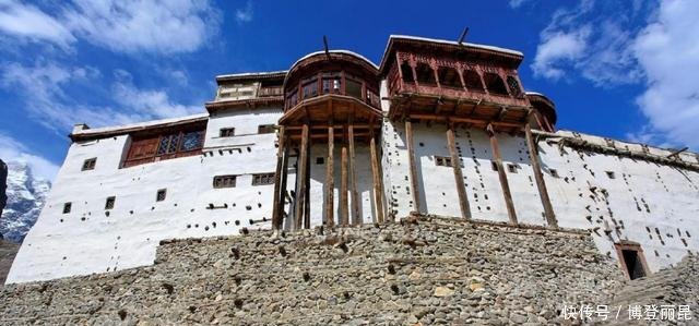 这个国家终于对中国免签，吸引众多中国人，抢日韩风头