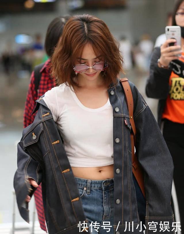 蔡依林为了显高穿露脐装，满身赘肉成功抢镜，网友直呼：辣眼睛！