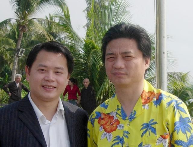 铲屎官称方舟子什么都洗就是嘴不洗，逼着徐勇凌关停联系方式!