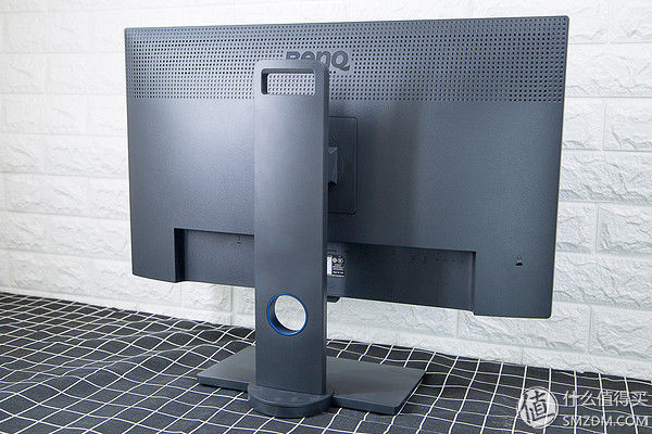一款适合家用和工作的4K显示器?BenQ 明基 PD2700U显示器测评体验