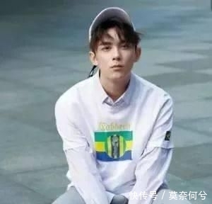 搭配:适合20岁左右青春男生发型,寻找最灿烂的青春时光