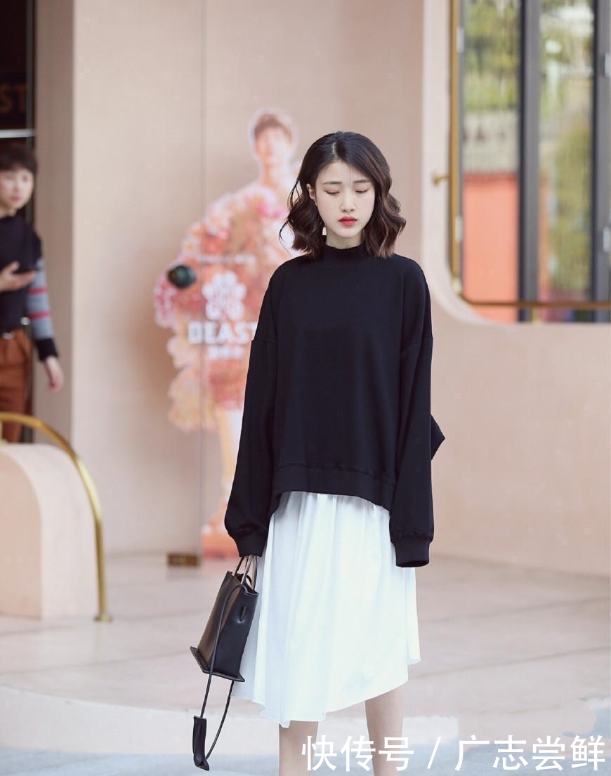 #美女#街拍:太古里的街头个个是美女,让人眼花缭乱
