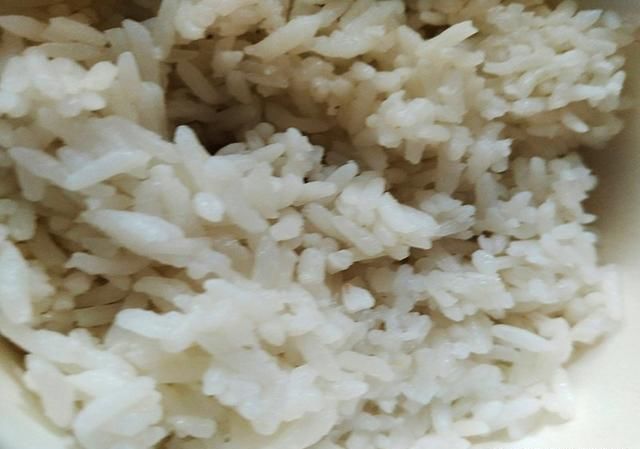 『钓友』这些“下脚料”看似和钓鱼无关,拿来做窝料,穿透力强诱鱼效果好