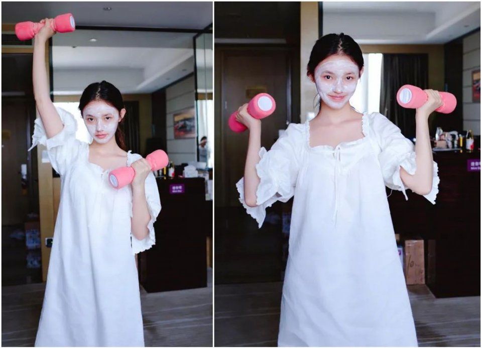 羡慕| 瘦身14斤达到颜值巅峰,林允的少女肌也太水灵了!