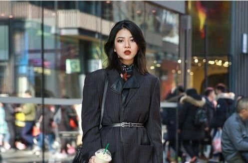 【中年】40岁怎么了? 中年女士剪短发,再也不当黄脸婆