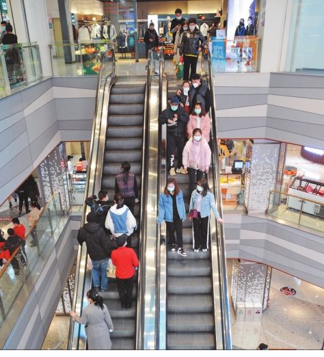  『广场』城市生活破疫复苏