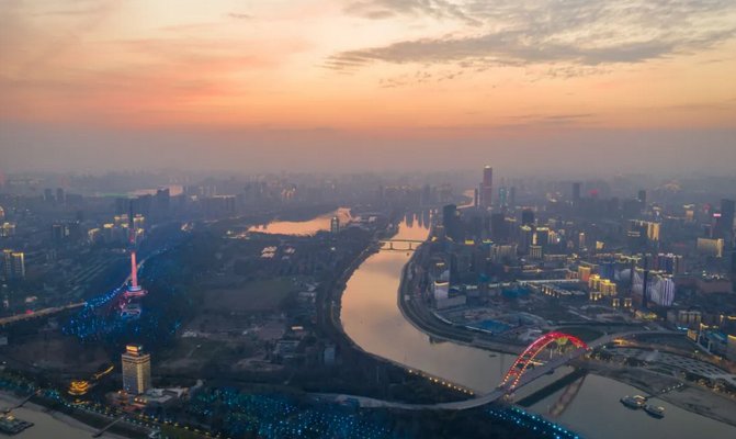  『经济』武汉经济重启，这三大经济地标满血复活是关键