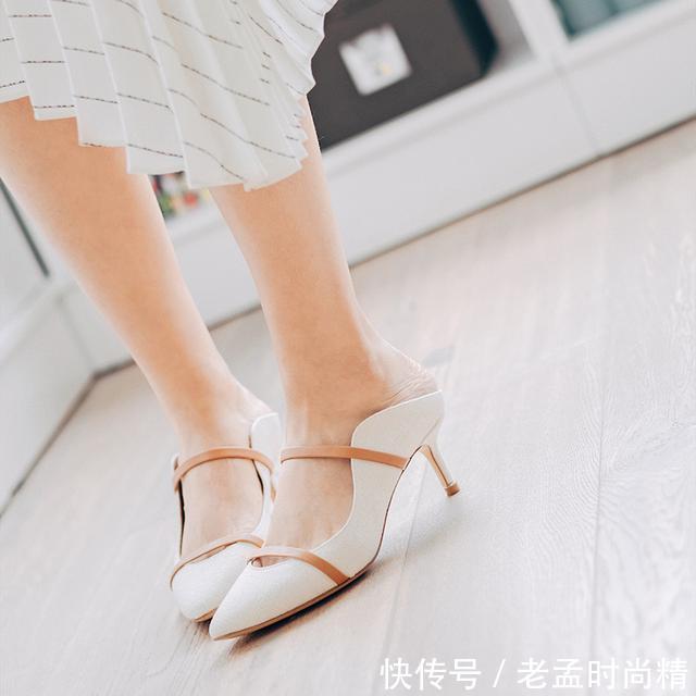  新款真皮一■专门解救懒人的时尚凉鞋，穿脱基本不用手，搭配什么都好看！
