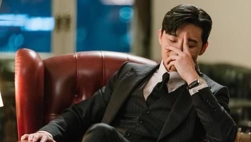  「灿烂的神」西装加长腿的神奇化学效应！韩国热剧中欧巴们造型，英挺又帅气