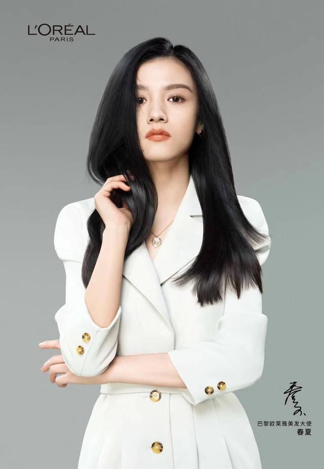  『美妆品牌』一周时尚大事件|意大利版《Vogue》四月刊以纯白封面示人，乔丹体育商标被撤销