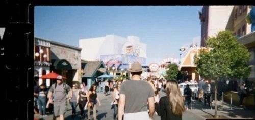 「画面中」难忘高以翔？苏湘涵晒大量亲密合照，配文：为回忆干杯