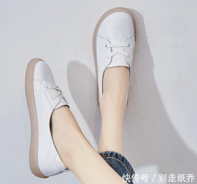  『舒适』母亲节又出一女鞋，洋气新潮还不贵，走路轻巧不累脚，特时髦百搭
