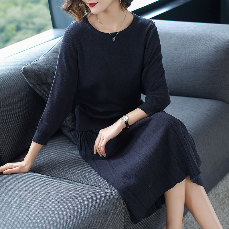 女人出门别穿裙子，土的要命!刚上架“阔腿裤”套装，背影都美爆