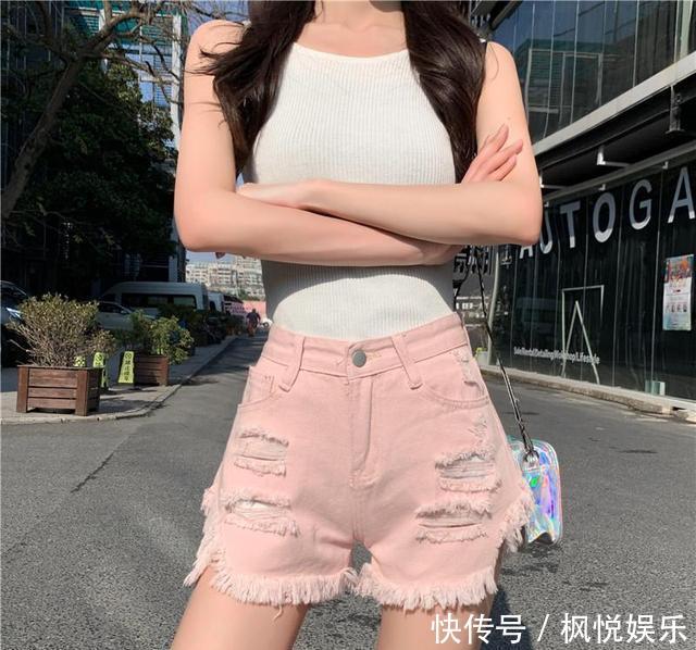  『色系短裤』春夏仙女们必备的时尚单品短裤，让你秀出美腿、秀出自己的靓丽