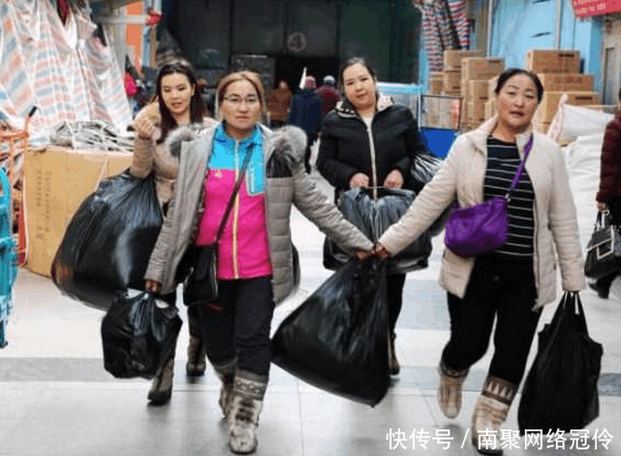 蒙古国人 我们到中国不是来旅游的, 是为了买这个, 用起来太爽了