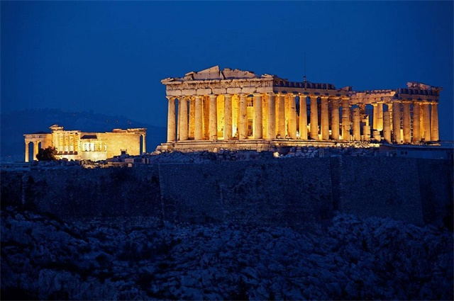 欧洲历史第一国：曾为西方文明发源地，现国家破产189万就卖国籍