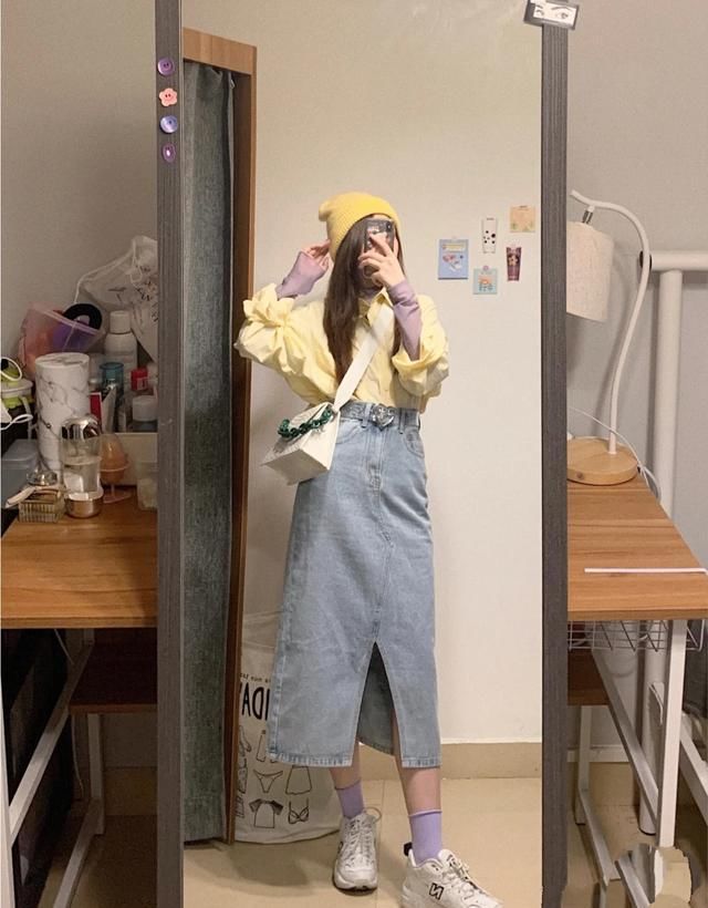 春夏：春夏撞色穿搭好心机，让你成为人群中最亮眼的崽，还不快来学