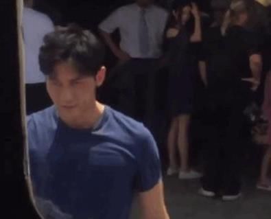 范冰冰生日秒删微博，去年被整个娱乐圈祝福，今年只有三人敢发声