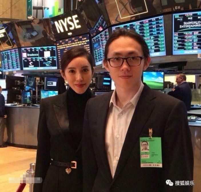 娱乐日报|媒体人章文被曝性侵女生;吴亦凡下场撕虎扑;潘石屹儿子